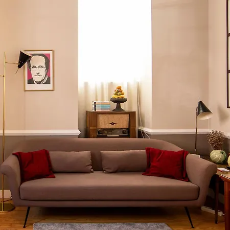 Casa Amora Studio Apartments Lisbon