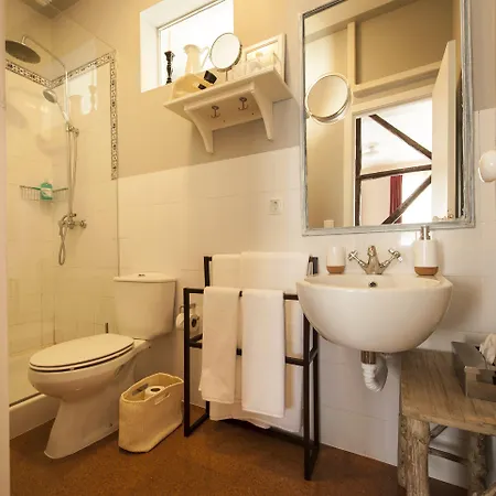 Casa Amora Studio Apartments 4*