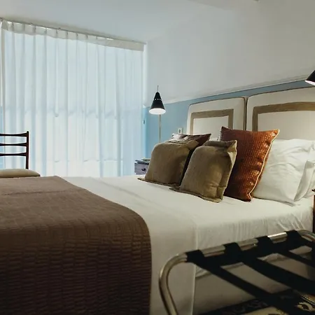 Casa Amora Alojamento de Acomodação e Pequeno-almoço 2*