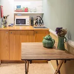 Casa Amora Studio Apartments Bed & Breakfast